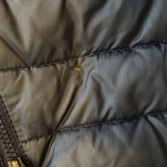 Patagonia Black Puffer Jacket - Picture 2 of 3